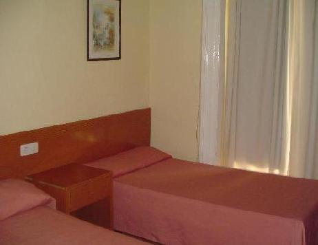 Hostal Equity Point Madrid  madrid